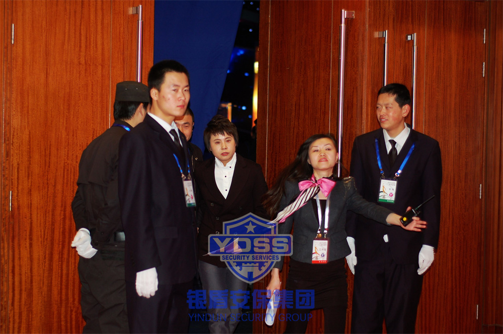 北京银盾保安公司为速滑冠军提供护卫服务